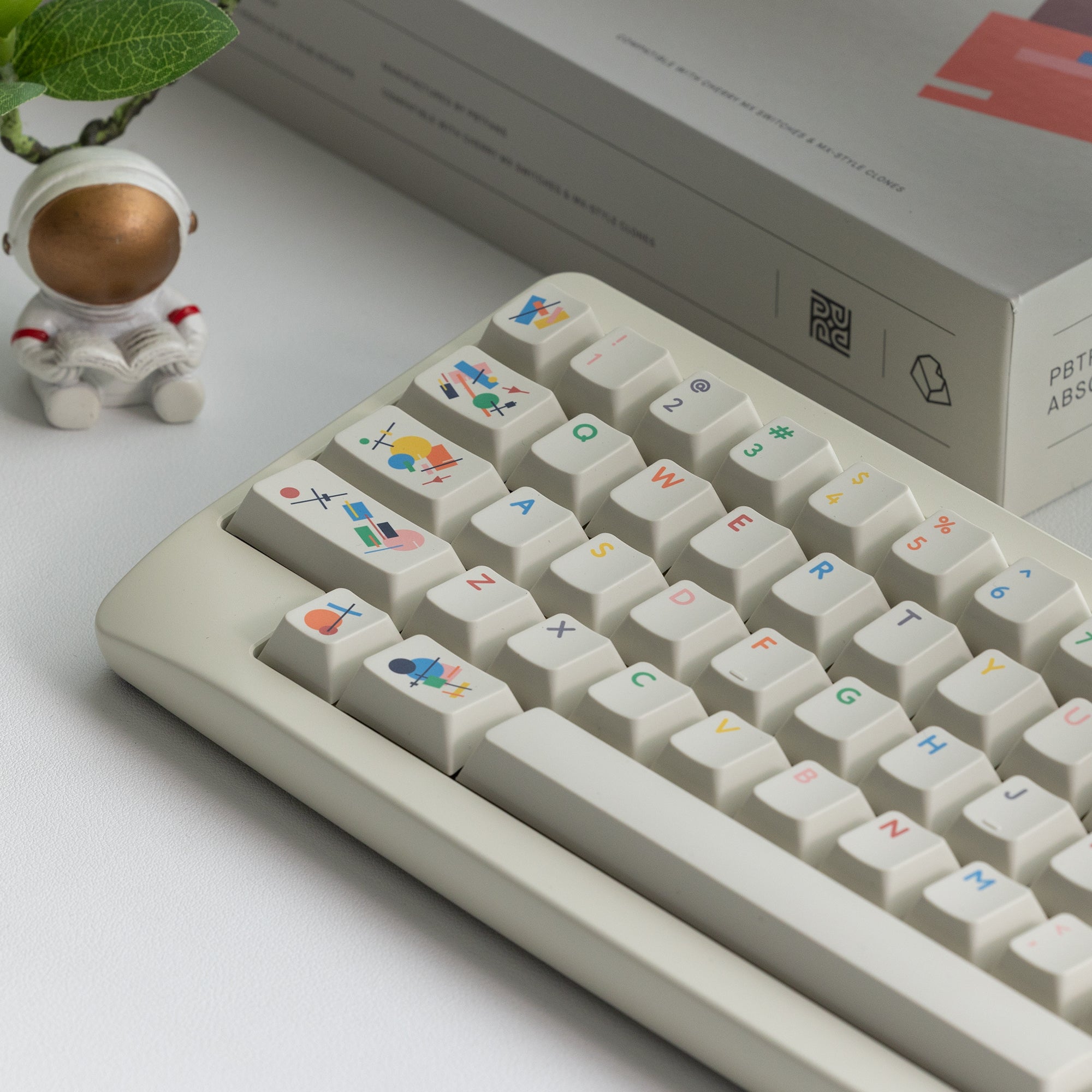 KBDfans Ready to use Agar wired hotswap version with PBTfans Absolute 4