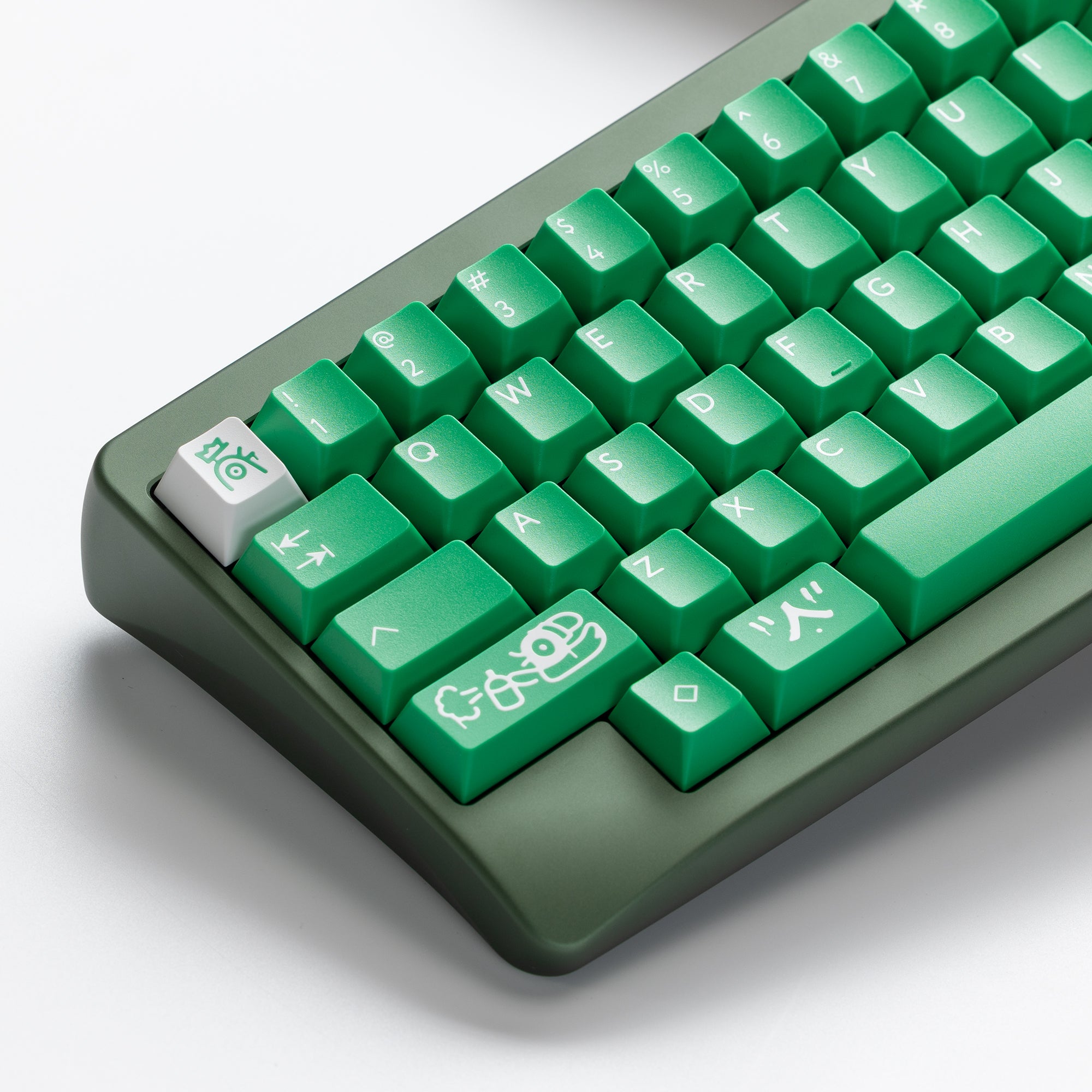 KBDfans Ready to use Agar wired hotswap version with PBTfans Mischief 5