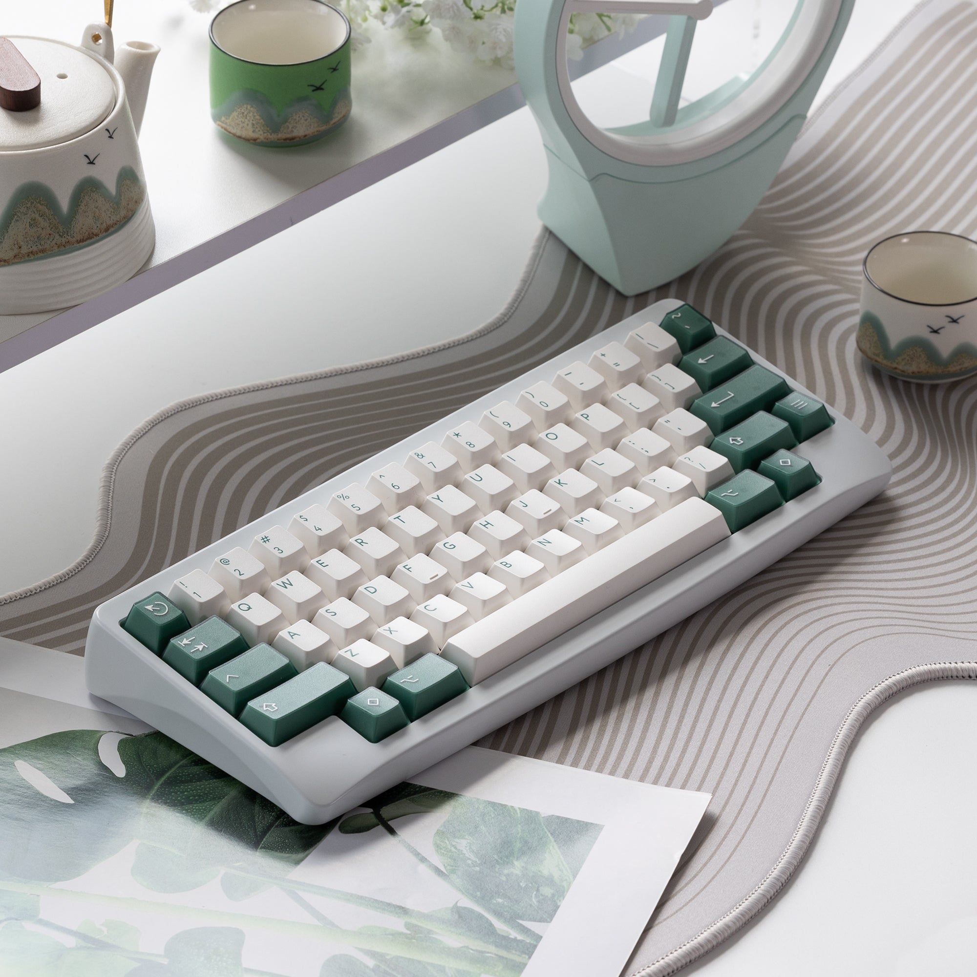 KBDfans Ready to use Agar wired hotswap version with PBTfans TransGreen 2