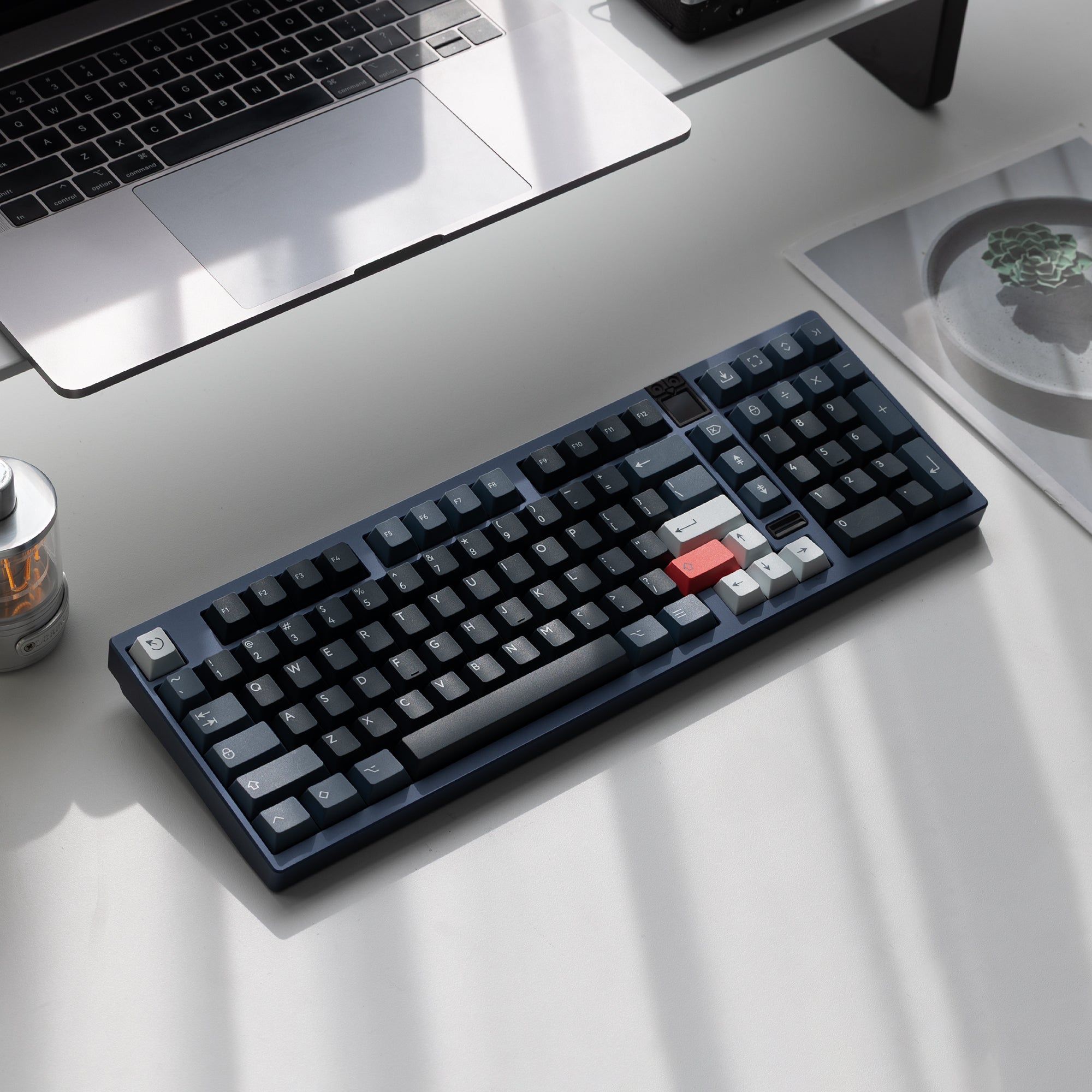 KBDfans Ready to use Athena 1800 with PBTfans Spark R3 3