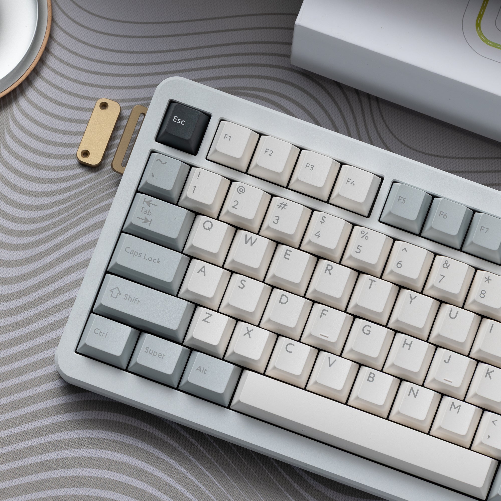 KBDfans Ready To Use GT-80 Hotswap version with PBTfans Mist 3