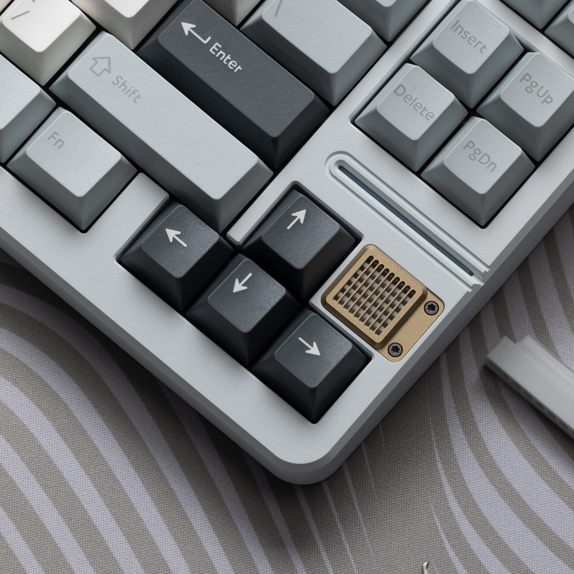 KBDfans Ready To Use GT-80 Hotswap version with PBTfans Mist 5