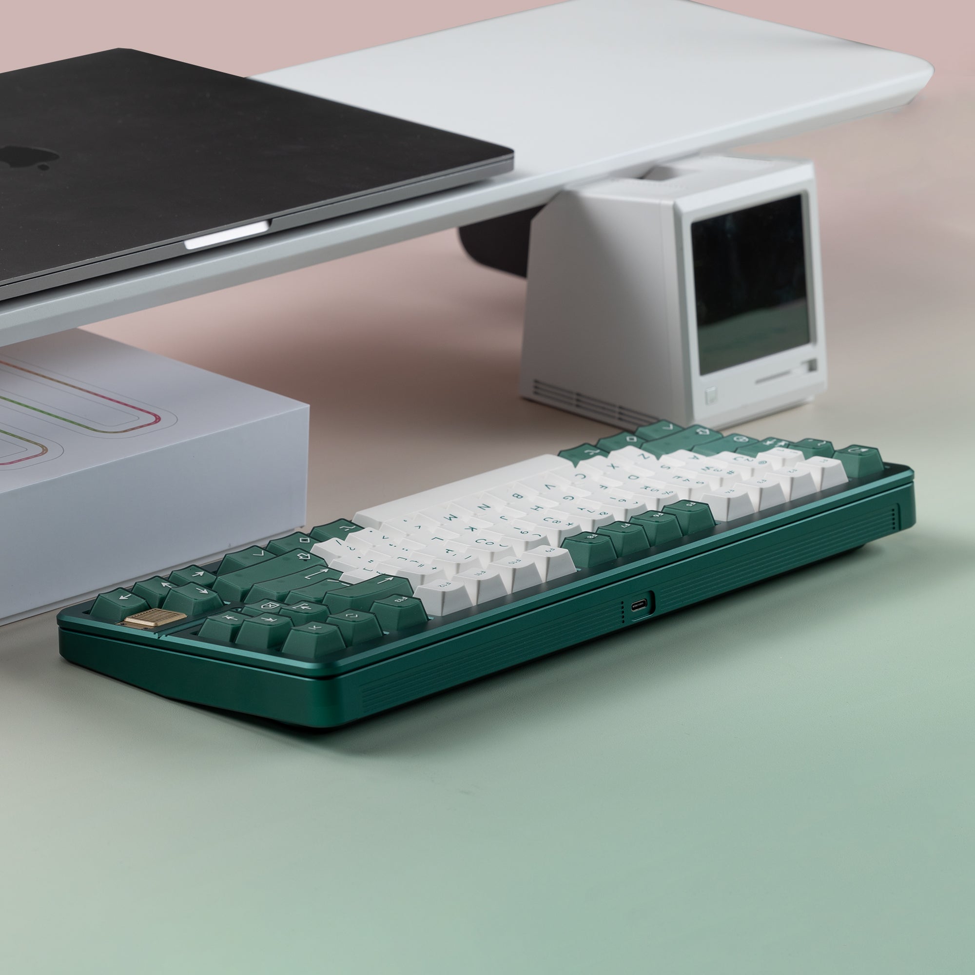KBDfans Ready To Use GT-80 Hotswap version with PBTfans TransGreen 4